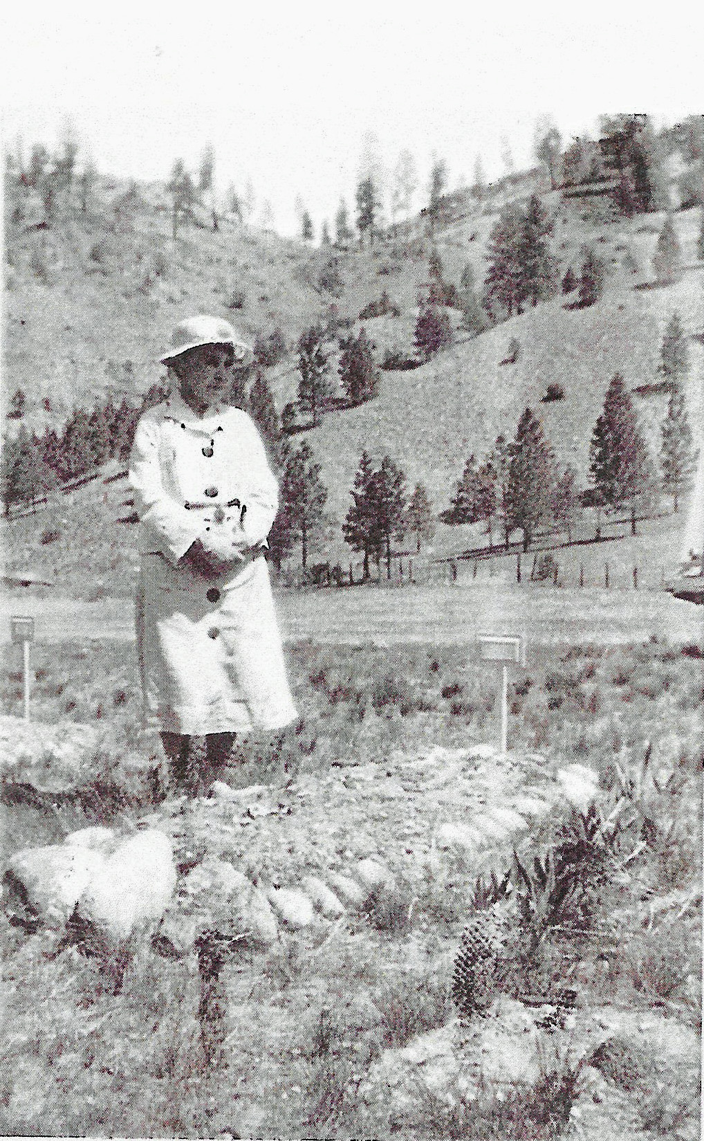 Jenny-Lynch-original-grave-photos-1937.jpg